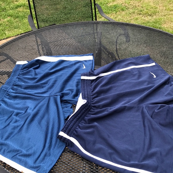 Nike shorts - Picture 3 of 5